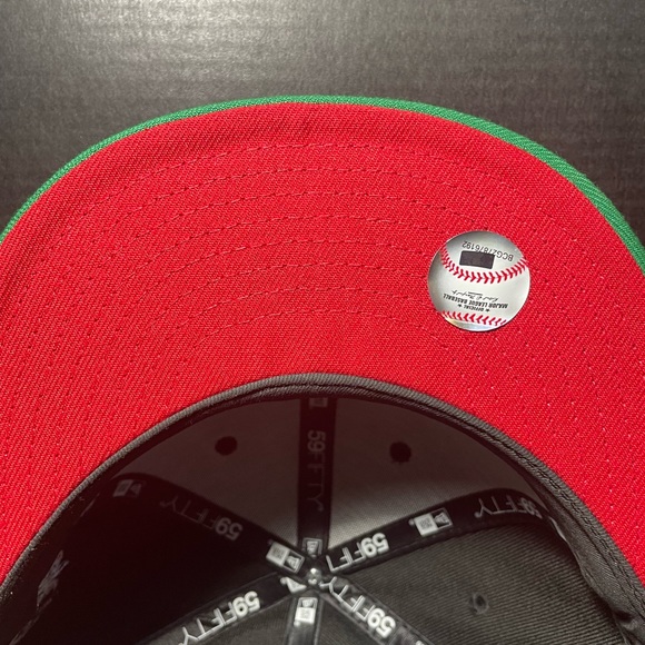 Atlanta Braves 1995 World Series Patch “Casino” Pack LidsHatDrop - Picture 2 of 4